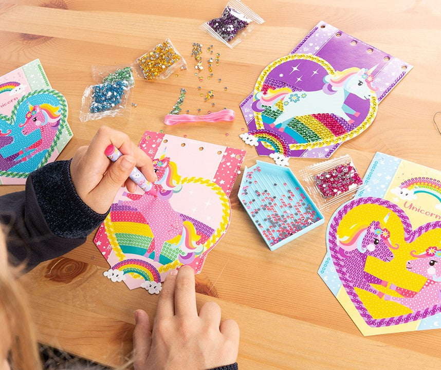 Diamantmaling med enhjørningetema